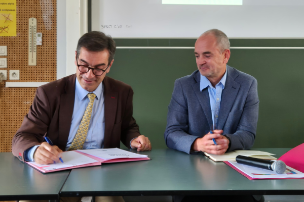 L’université de Bourgogne signe l’Accord de Grenoble